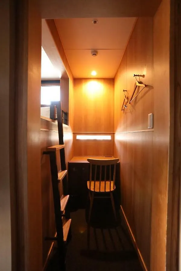 Cabin Inn Kyoto Sanjo Kawaramachi